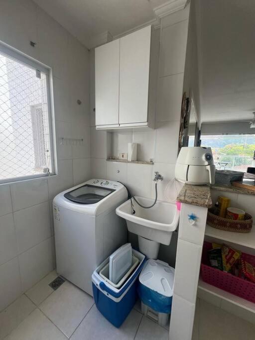 Apartamento Lindo Na Praia Da Enseada - Убатуба Экстерьер фото
