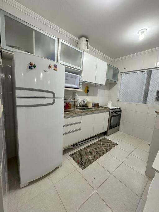 Apartamento Lindo Na Praia Da Enseada - Убатуба Экстерьер фото